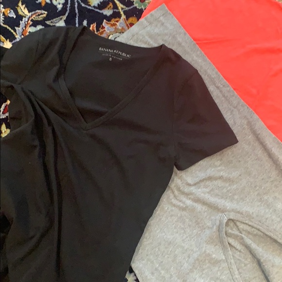 Patagonia Tops - Bundle of 4 tops Patagonia and Banana Republic